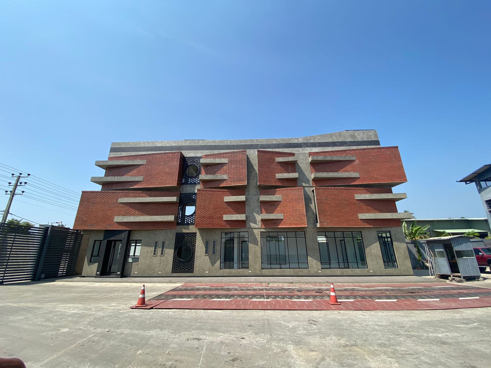 Office Building at Kandana image 2