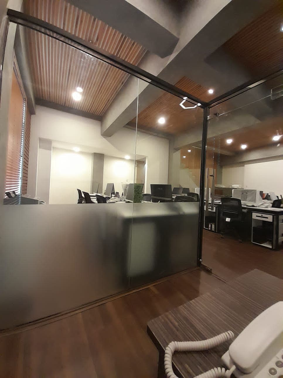 The Glasshouse Retreat image 3