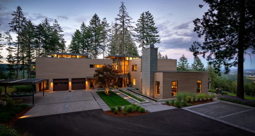 Premium Home Construction gallery image 1